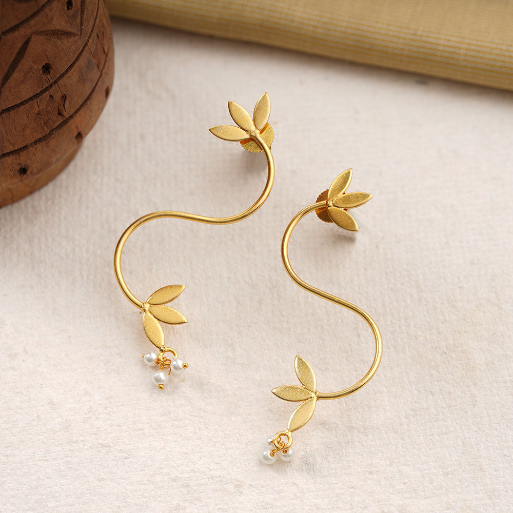 Aparna- Hanging Pearl Dangler Earrings