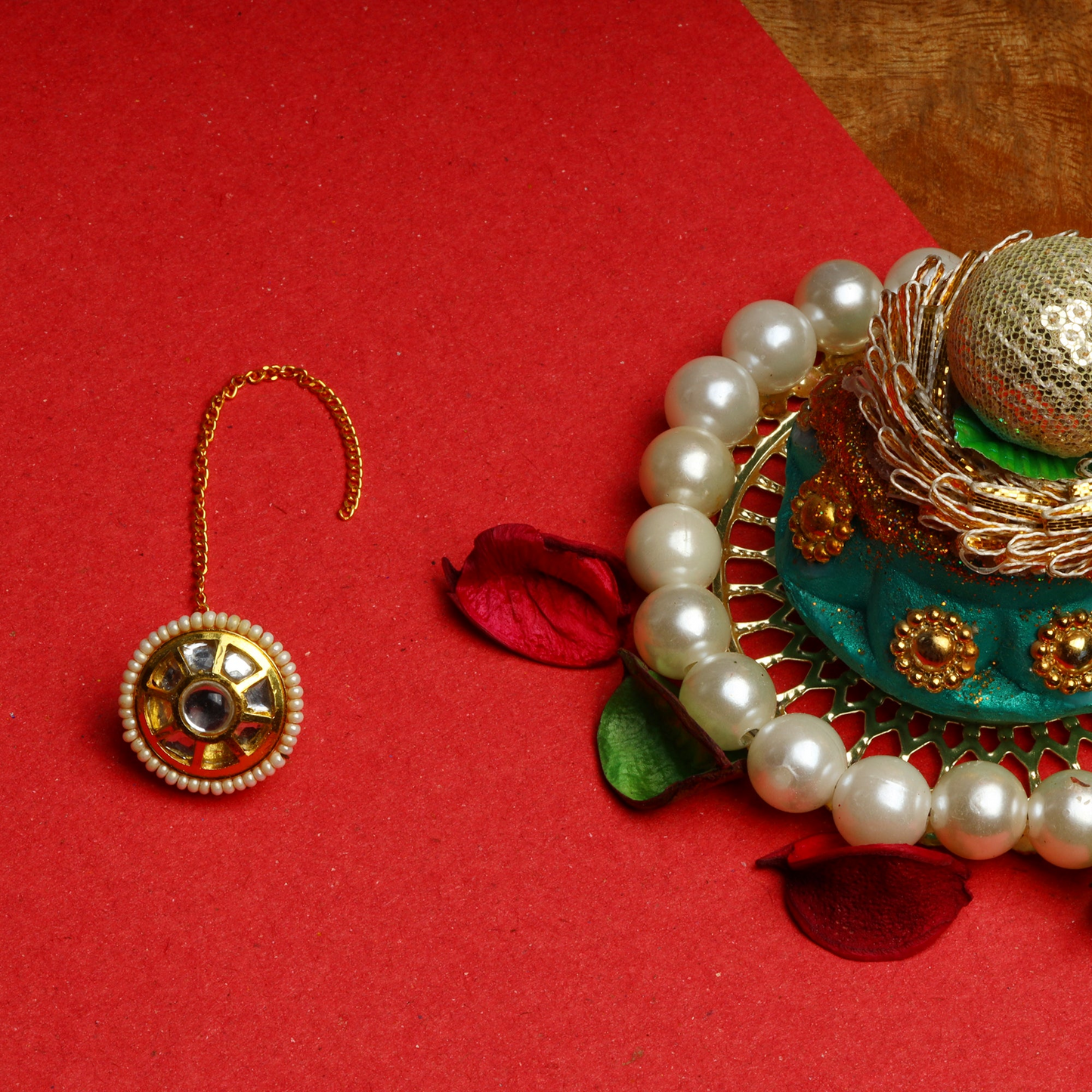 Ranjana- Kundan Studde Mangtikka(White)