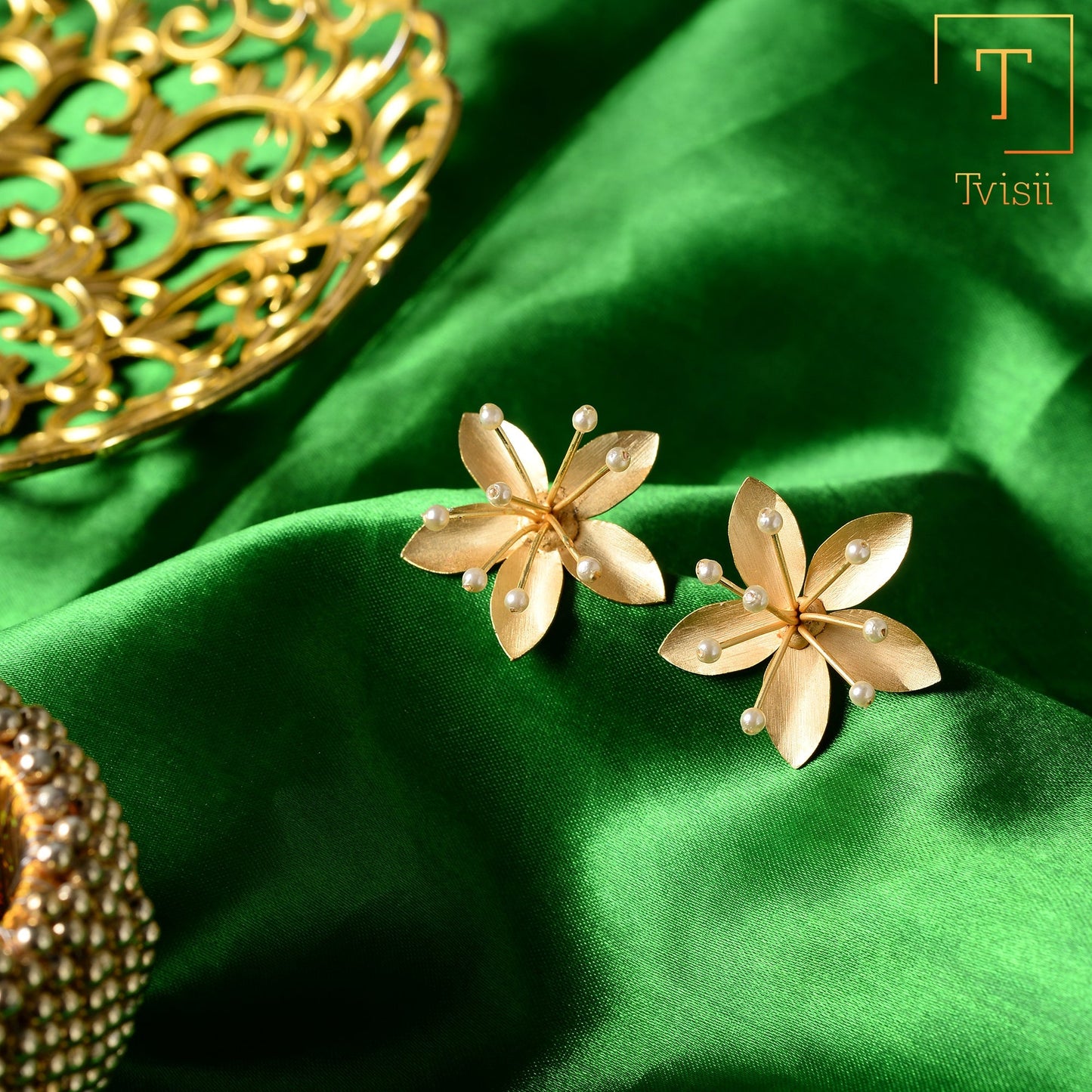 Sarika- Golden Stud Earrings