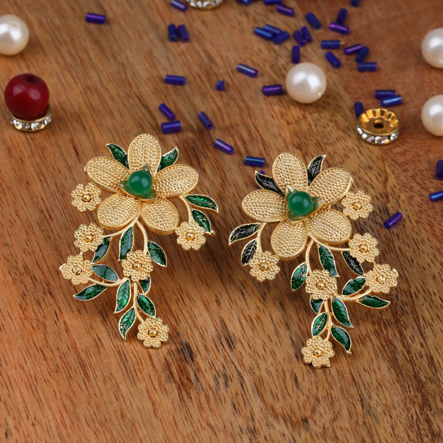 Pranavi- Stone Studded Golden Stud Earrings