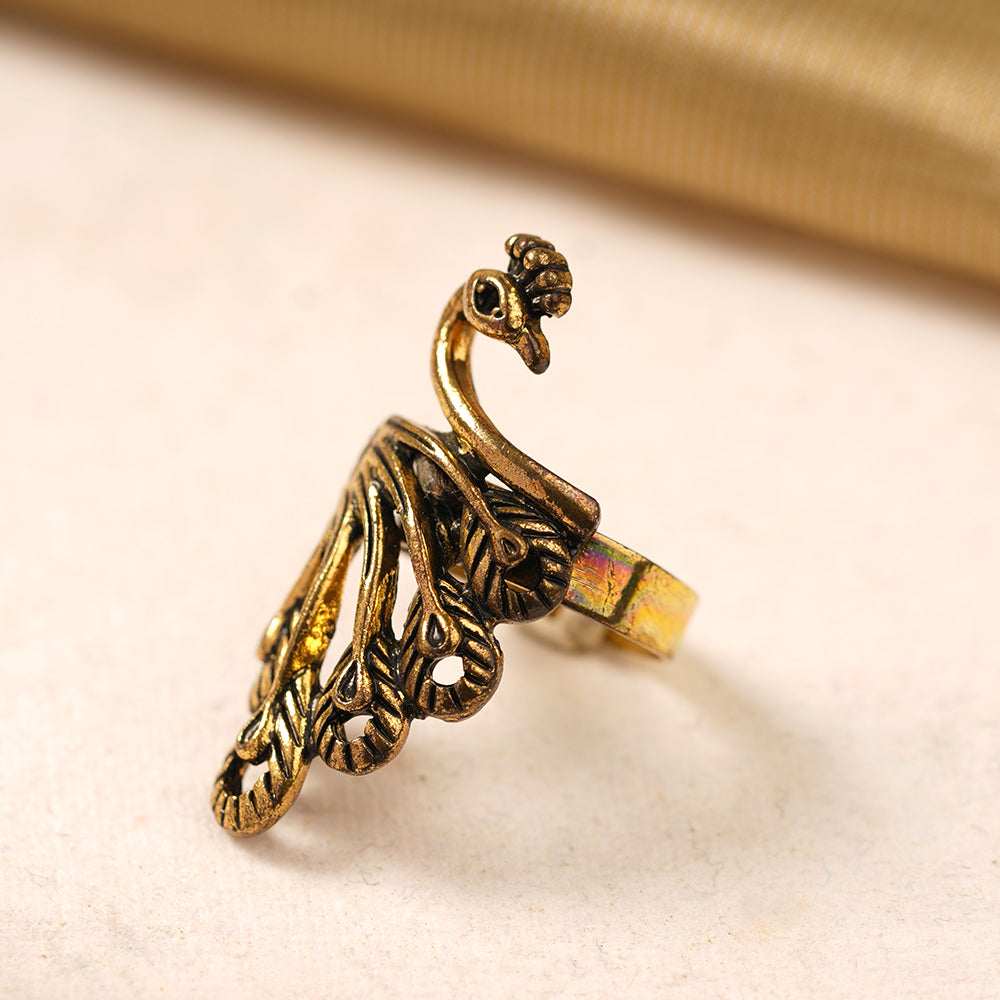 Deepika- Golden Adjustable Ring