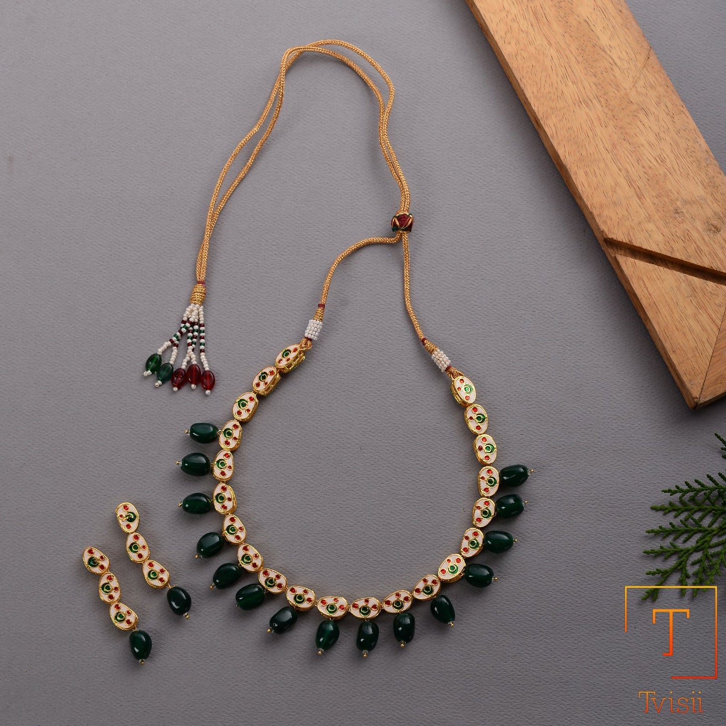 Madhavi- Kundan Studded Hanging Pearl Neckpiece Set
