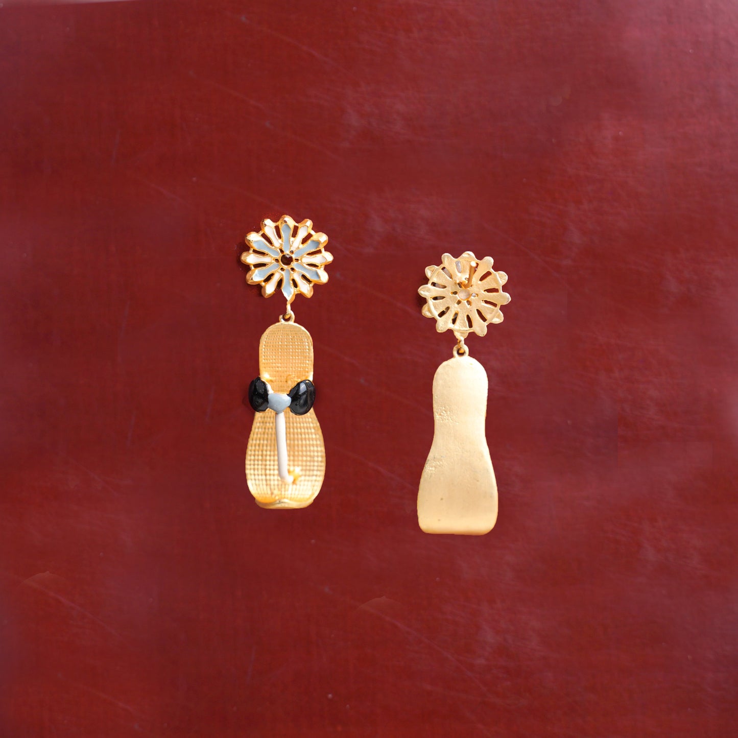 Amaira- Golden Dangler Earrings