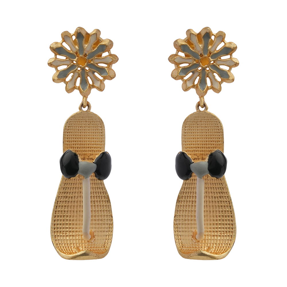 Amaira- Golden Dangler Earrings