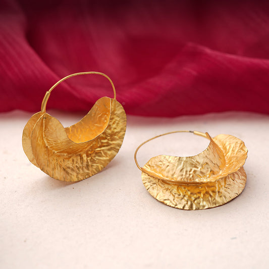 Saanvi- Golden Hoops Earrings
