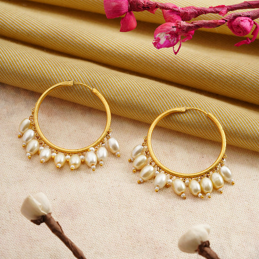 Zoya- Hanging Pearl Hoops Earrings(White)