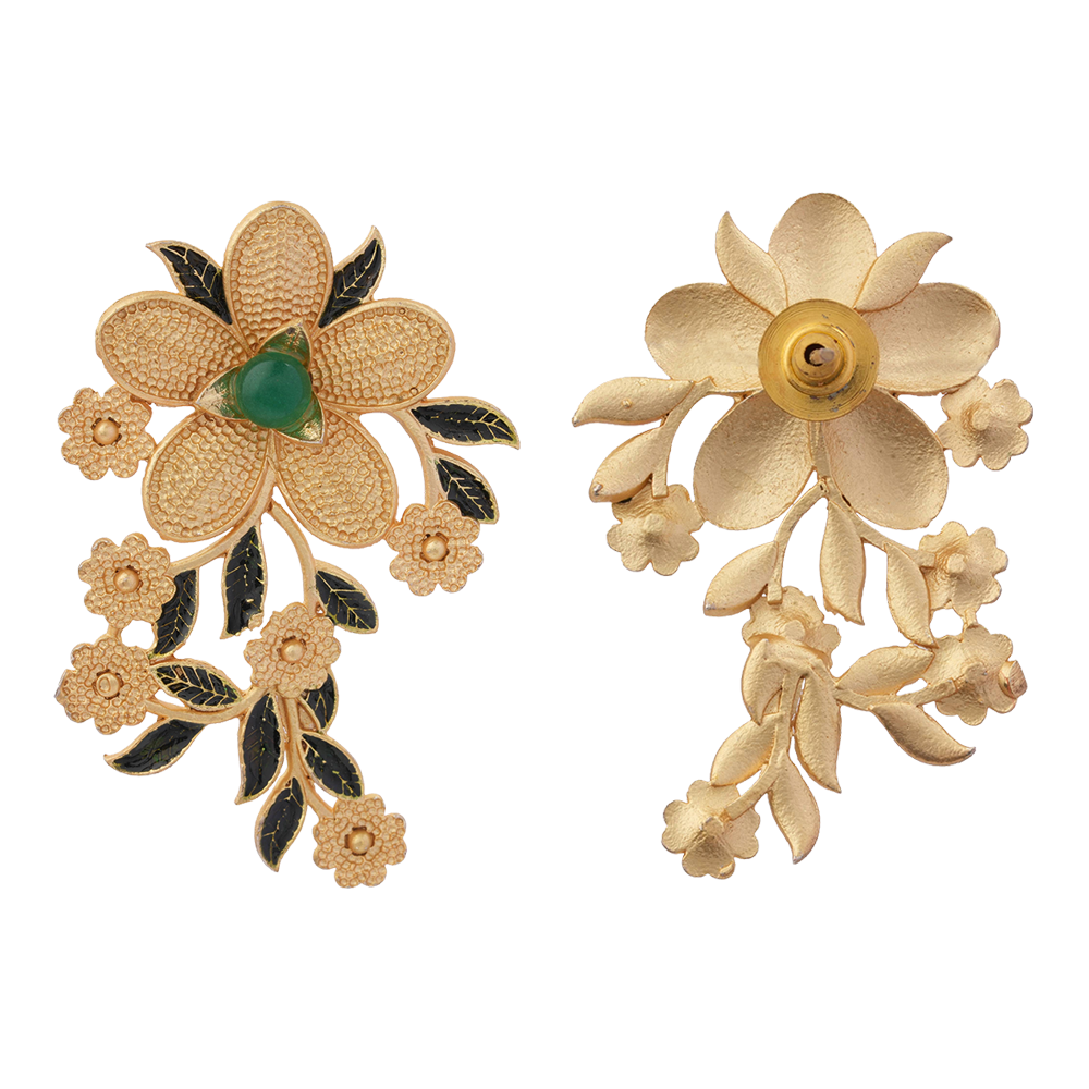 Pranavi- Stone Studded Golden Stud Earrings