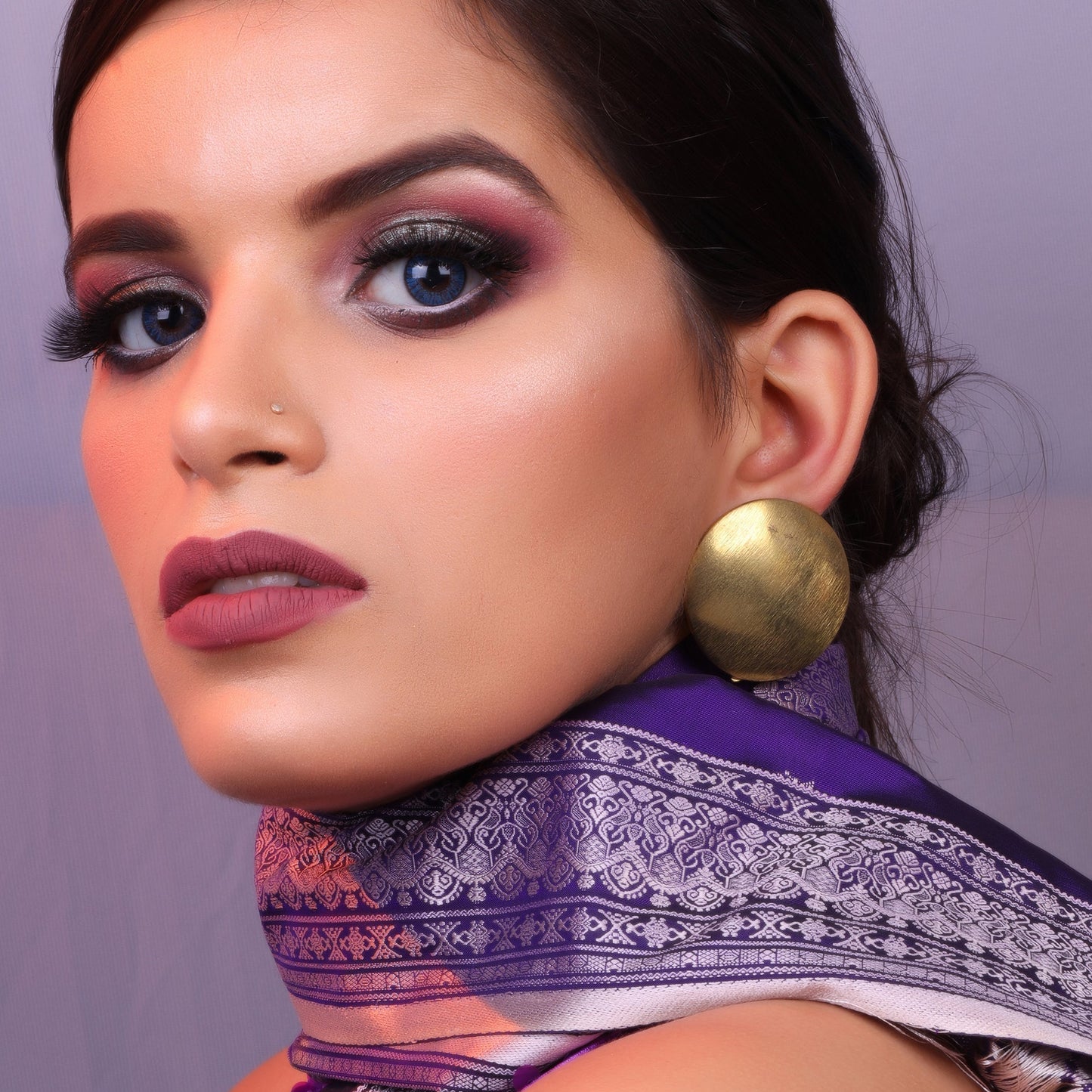 Shaina- Golden Stud Earrings