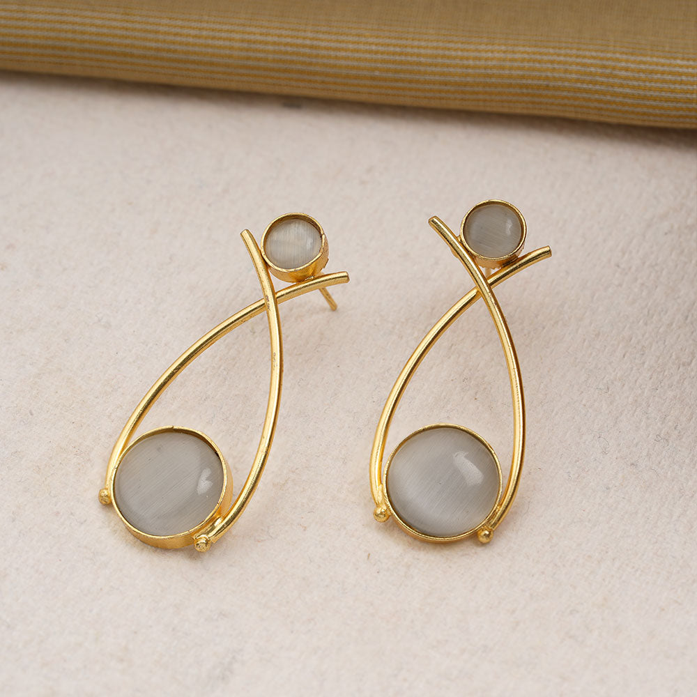 Anika- Stone Studded Golden Frames Dangler Earrings(Gray)