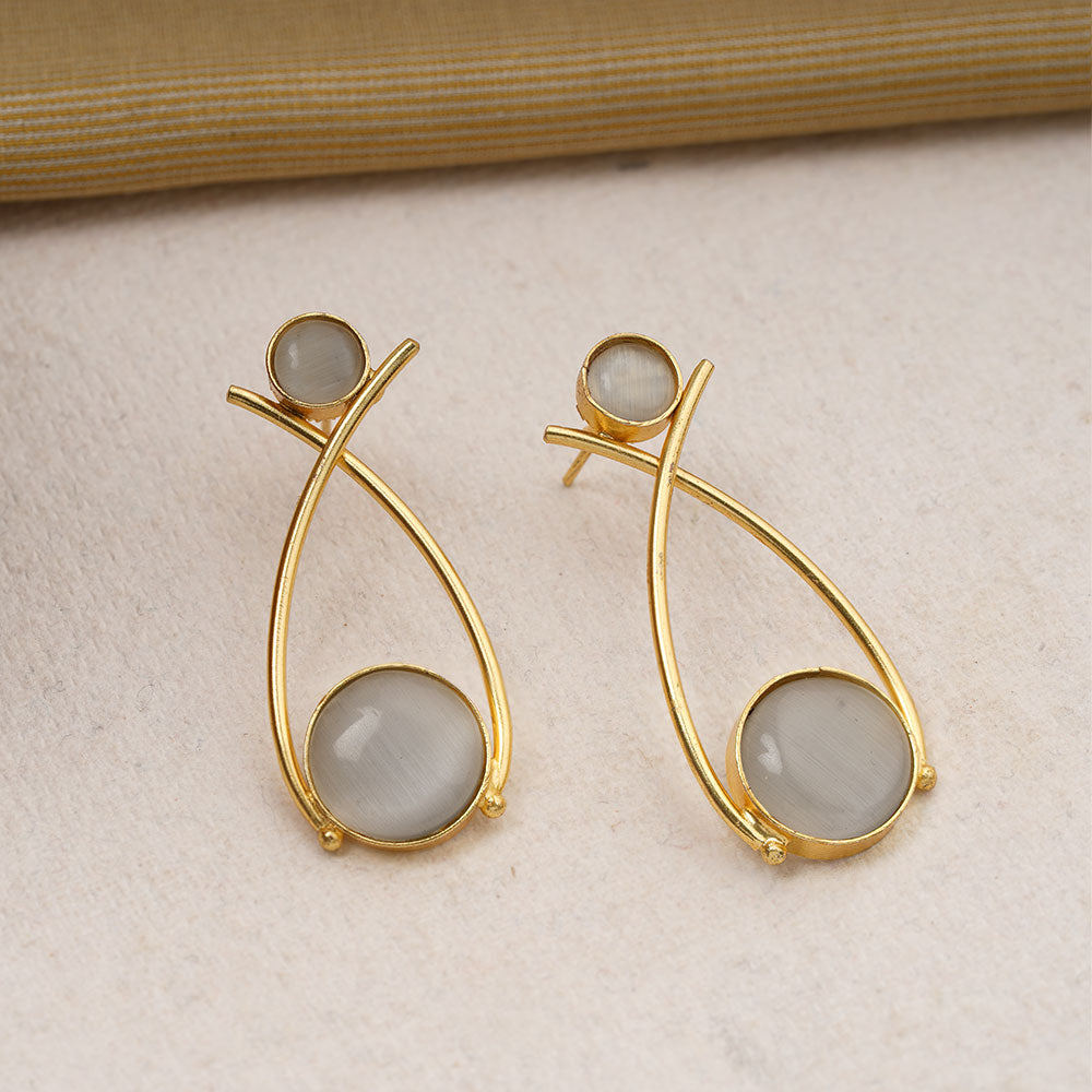 Anika- Stone Studded Golden Frames Dangler Earrings(Gray)