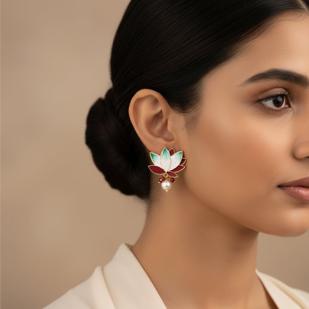 Kiyona – Hanging Pearl Stud Earrings