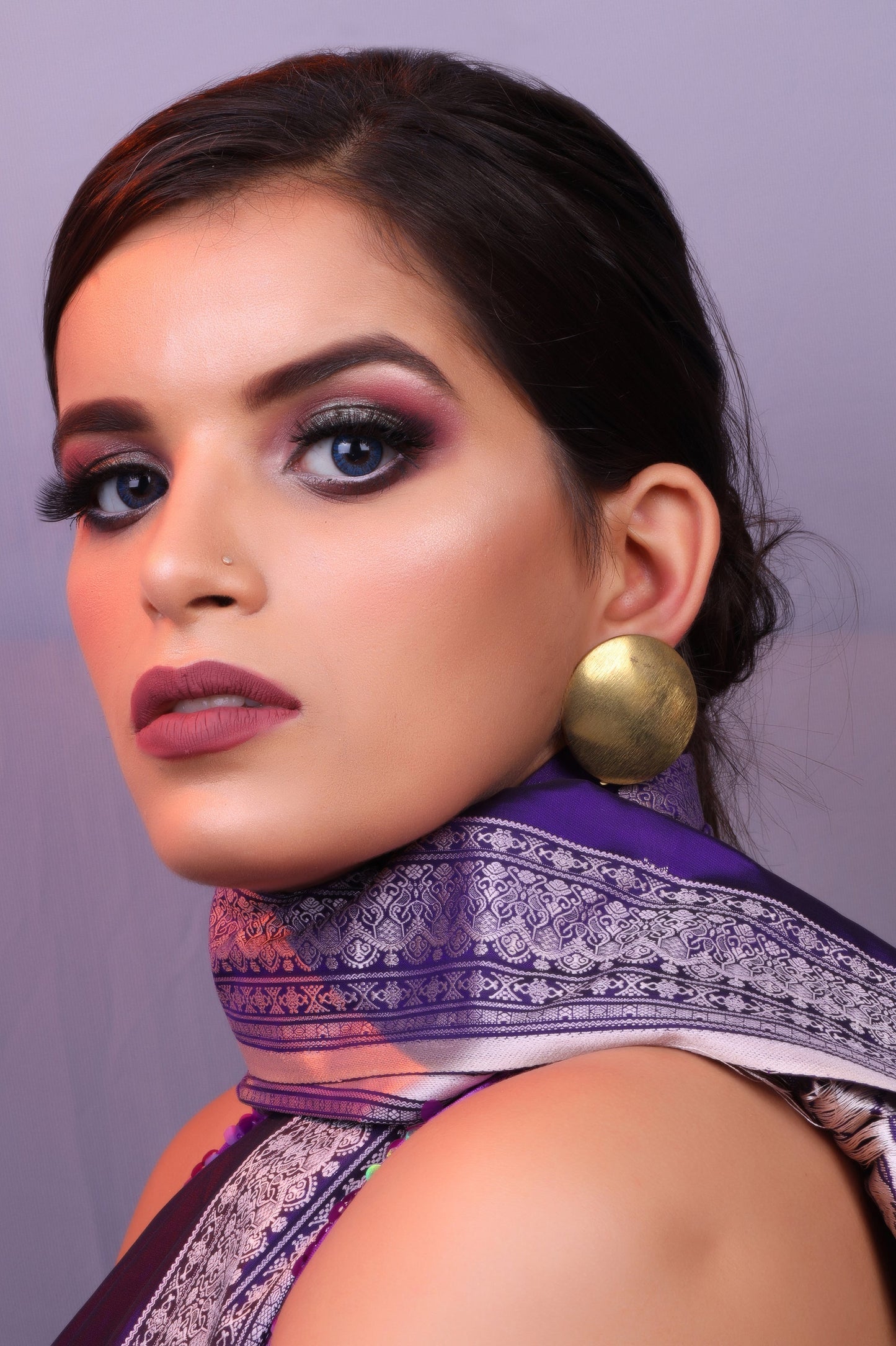 Shaina- Golden Stud Earrings