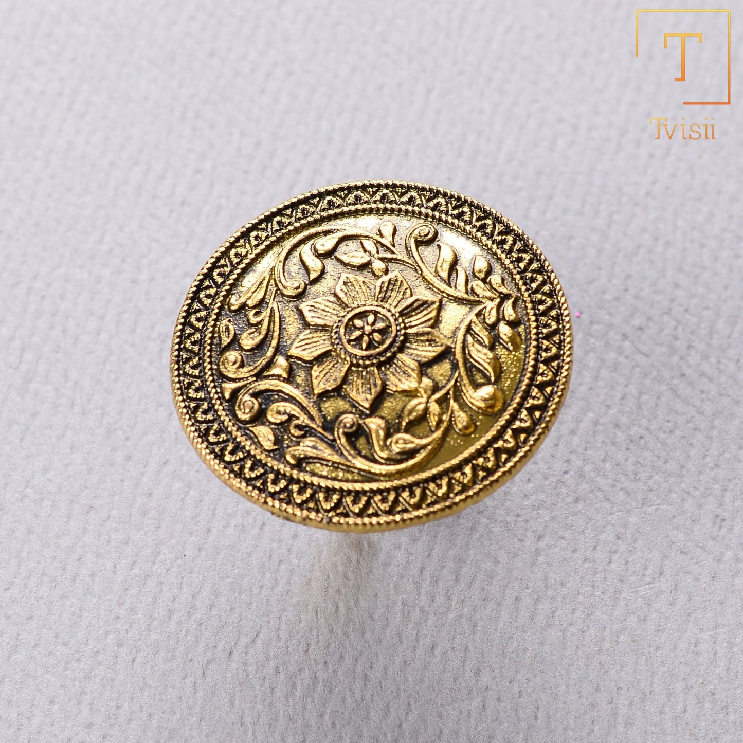 Aaradhya- Golden Carved Adjustable Ring