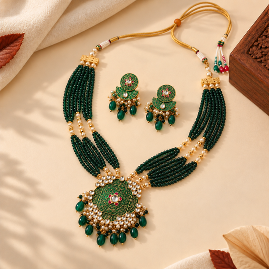 Neckpiece Set