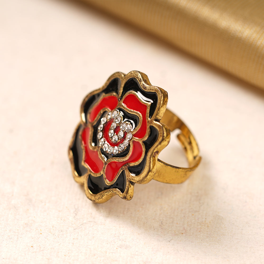 Abhira-Golden Framed Adjustable Ring(Multicolor- Red and Black)