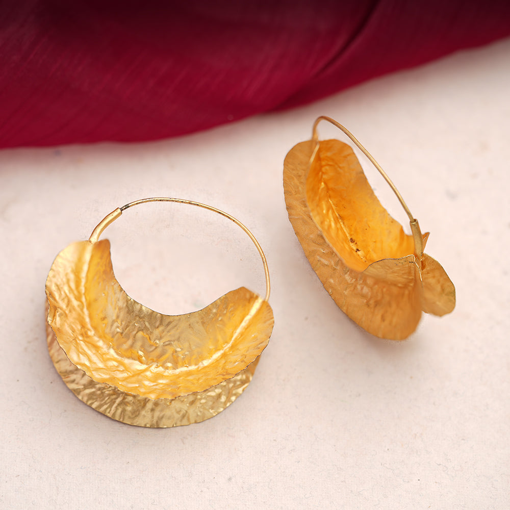 Saanvi- Golden Hoops Earrings