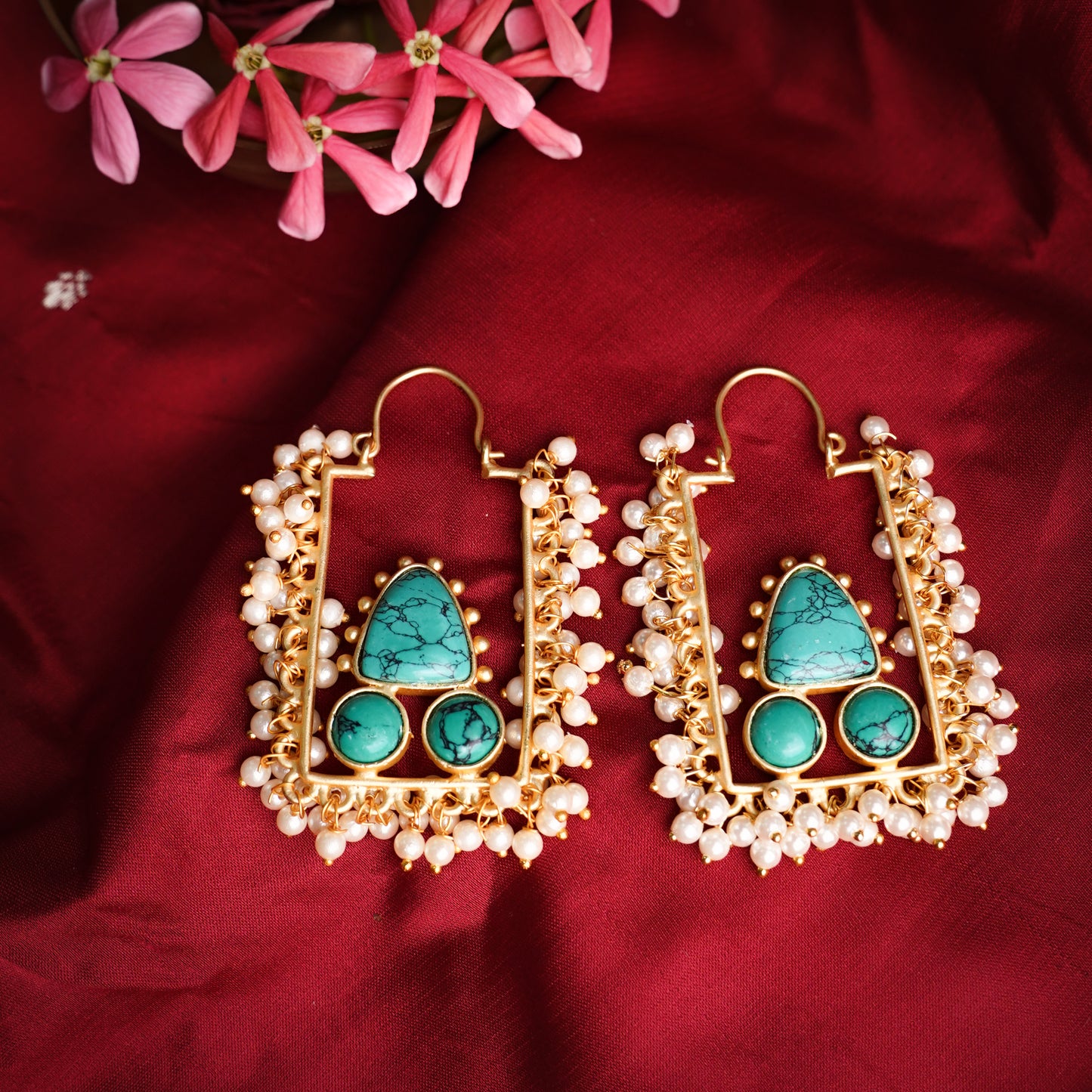 Pearly Frame Earrings