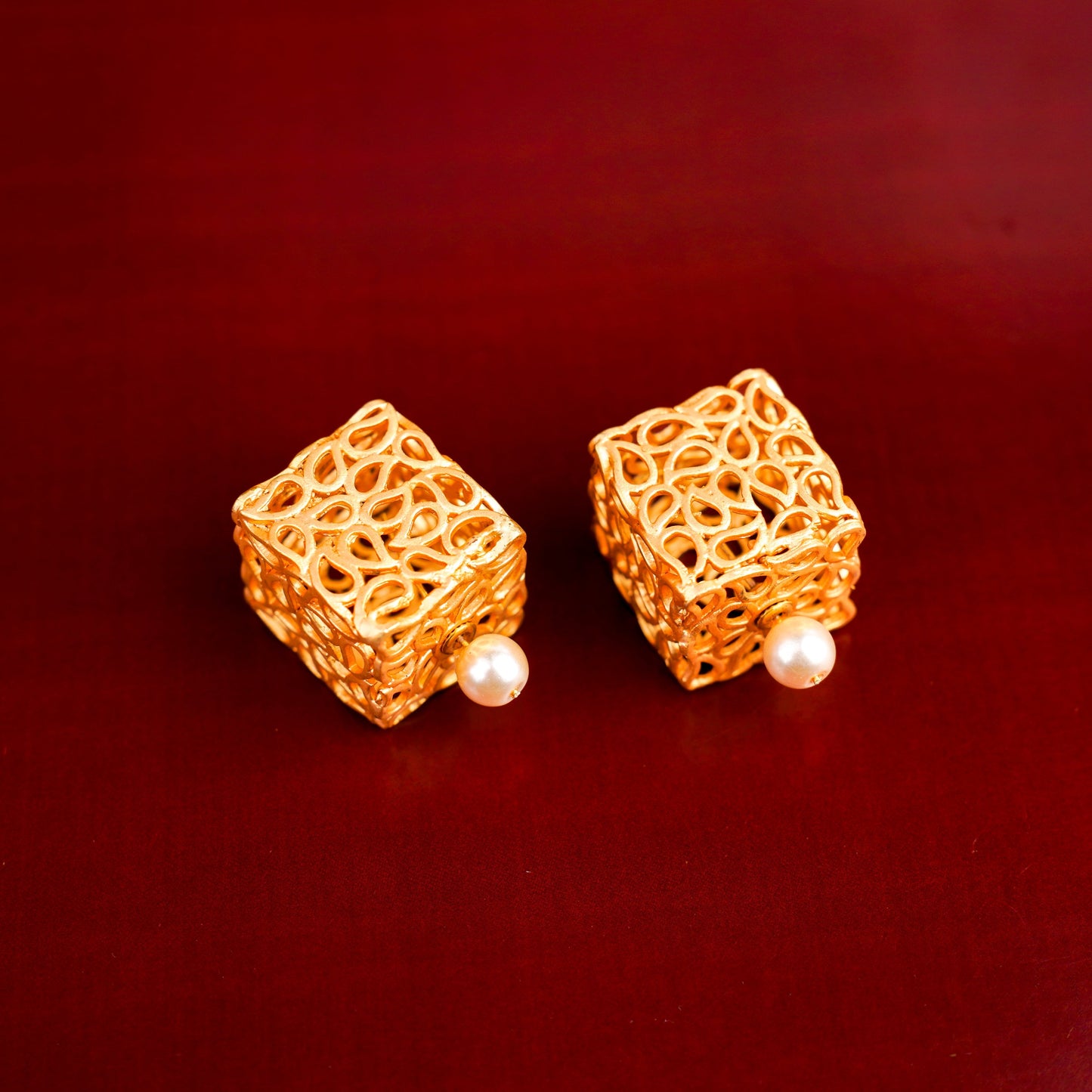 Mira- Hanging Pearl Boxy Stud Earrings.