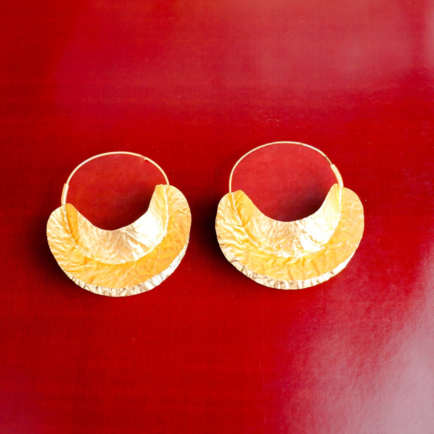 Saanvi- Golden Hoops Earrings